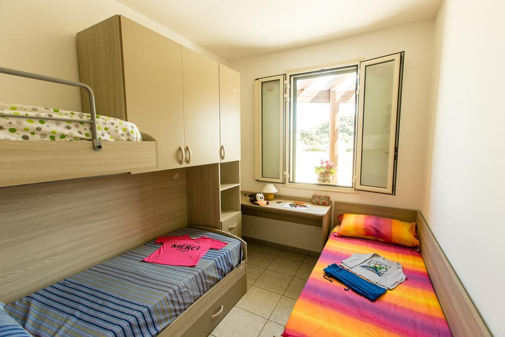 Complesso Gardencasa Villa Torre Suda Luaran gambar